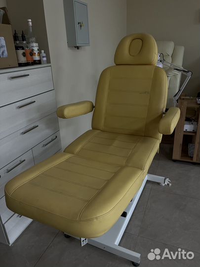 Кушетка/педикюрное кресло на электроприводе