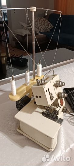 Оверлок для швейной машины