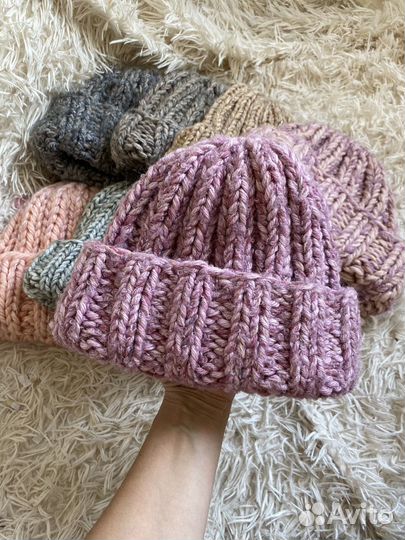 Шапка женская вязаная ручная работа