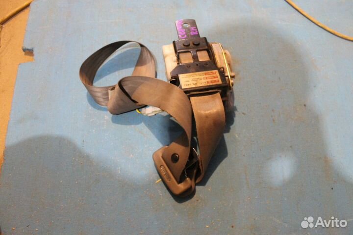 Ремень системы безопасности Nissan Serena C24 1999