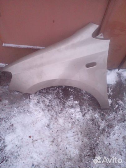 Левое крыло