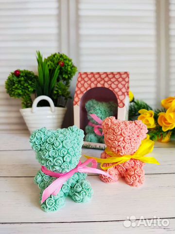 Мишка в розах