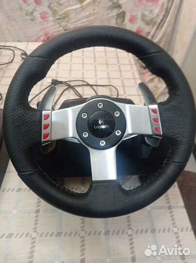Игровой руль Logitech g27