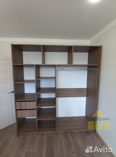 Шкаф стенка