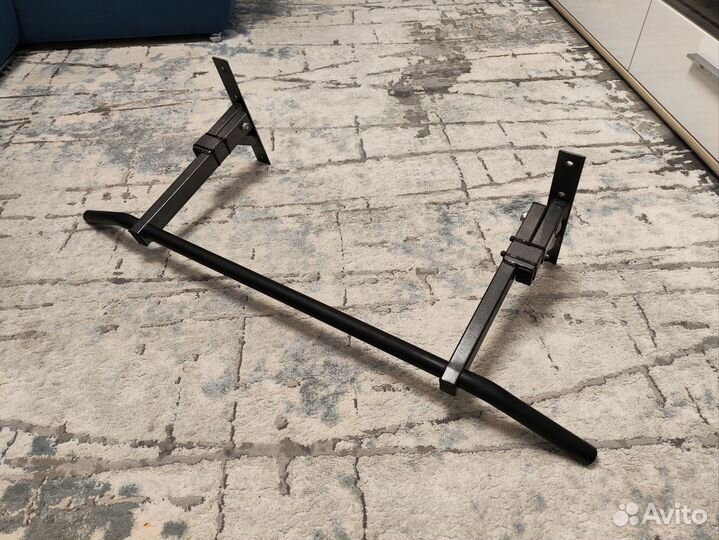 Турник настенный складной