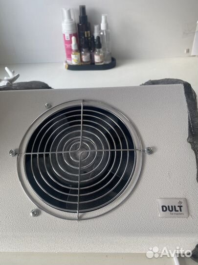 Вытяжка для маникюра