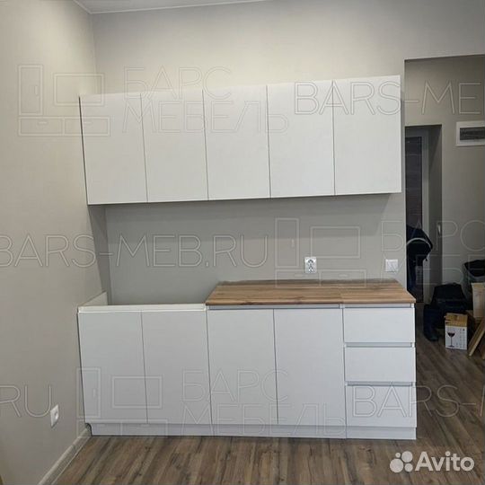 Кухня мори 2 метра