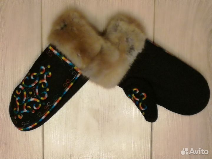 Варежки детские с натуральным мехом, новые