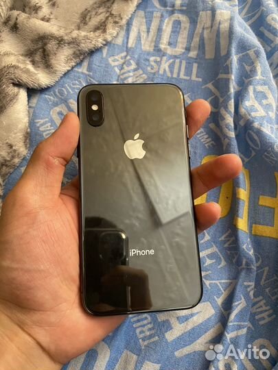 iPhone X, 64 ГБ