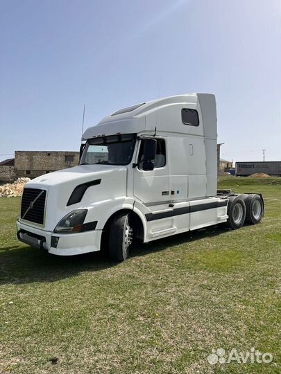 Volvo VNL 670, 2004