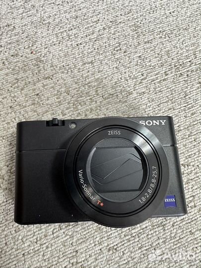 Фотоаппарат Sony rx100m5