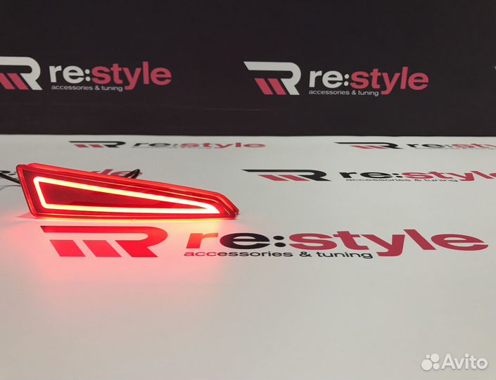 Катафоты в задний бампер Lexus RX350 D1978