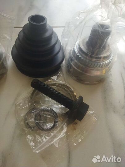 Запчасти на audi новые