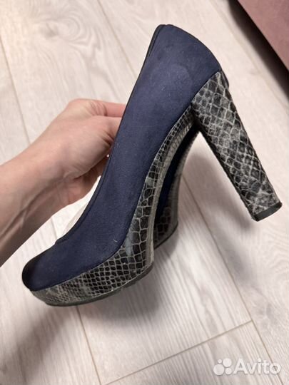 Туфли 40 размер unisa