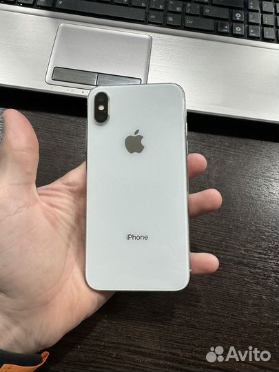 iPhone X, 64 ГБ