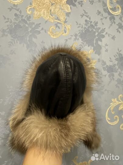 Шапка ушанка женская нат. мех и кожа