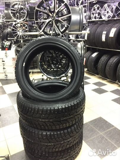 Hankook I'Pike RW11 275/40 R20 116T