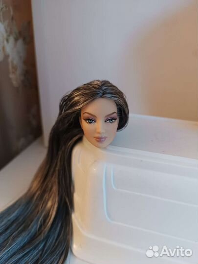 Голова куклы Барби Рапсодия в Нью-Йорке