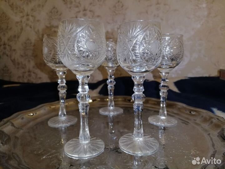 Хрустальные бокалы