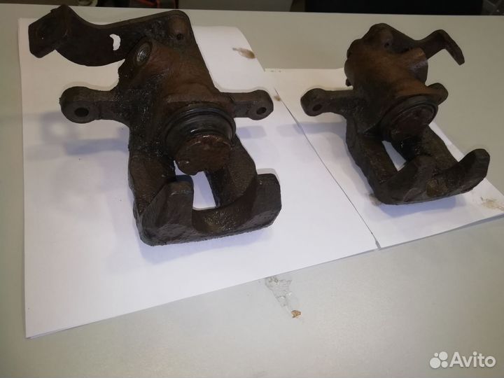 Суппорт задний solaris 1 бу левый правый