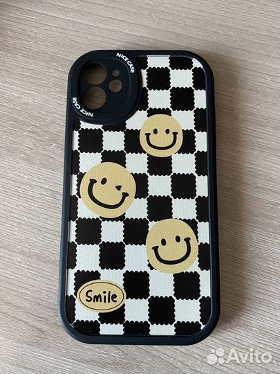 Чехол на iPhone 11