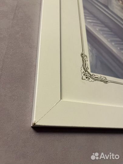 Постер в белой раме