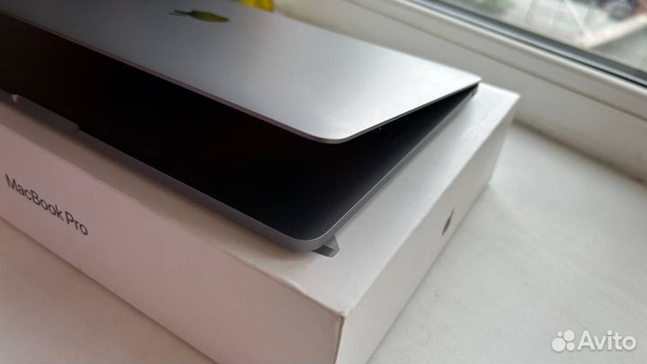 MacBook Pro 13 2020 M1 ростест