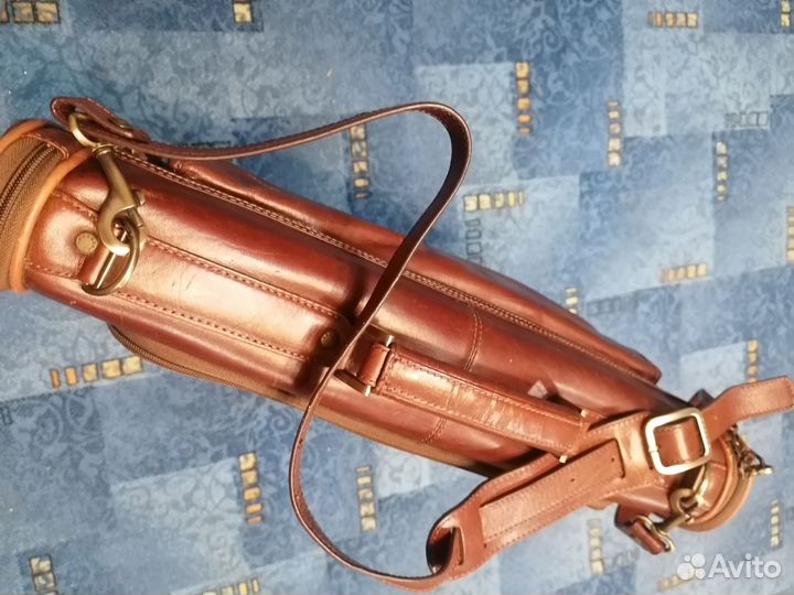 Мужской кожаный чемодан новый