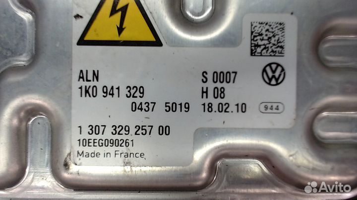 Блок розжига Volkswagen Touran, 2010