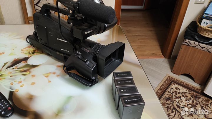 Видеокамера Panasonic AG-HMC84ER