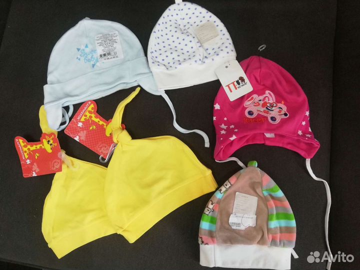 Детские шапочки новые