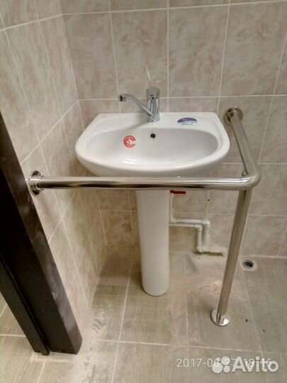 Сварщик ограждений из нержавейки для инвалидов