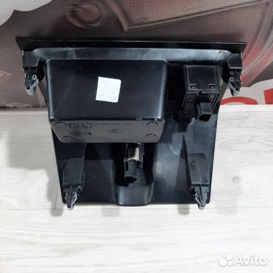 Накладка на торпедо LADA Xray хэтчбек 2017