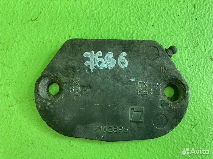 Крышка шкворня iveco stralis