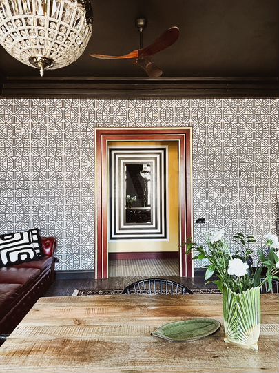 3-к. квартира, 100 м², 4/4 эт.