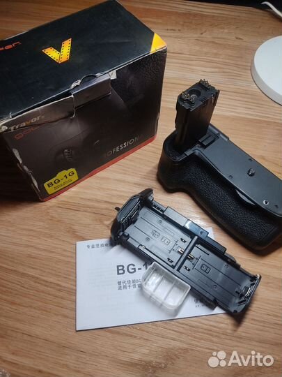 Батарейный блок Battery Grip для Canon EOS 60D