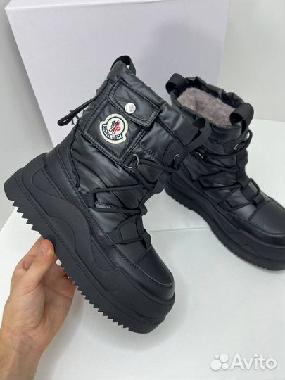 Дутики moncler