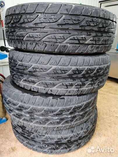 Dunlop Grandtrek AT3 245/70 R16