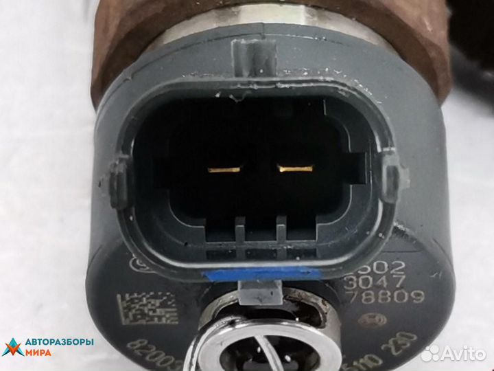 Форсунка Renault Megane 2 рест. 2007 8200389369