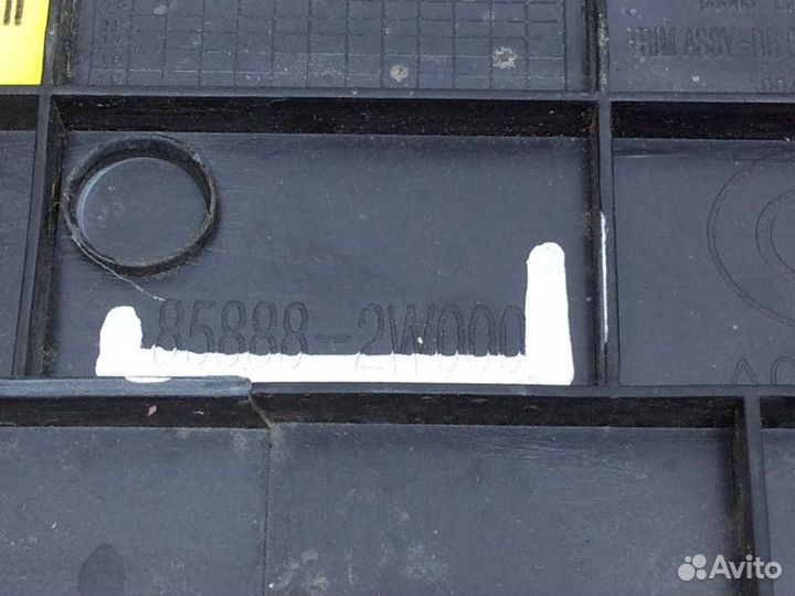 Накладка порога (внутренняя) задняя правая Hyundai