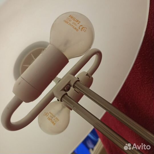 Лампа настольная