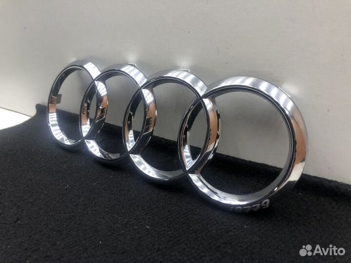 Эмблема Audi A5 S5 2017+