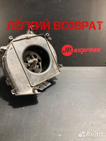 Моторчик печки Bmw X1 E84