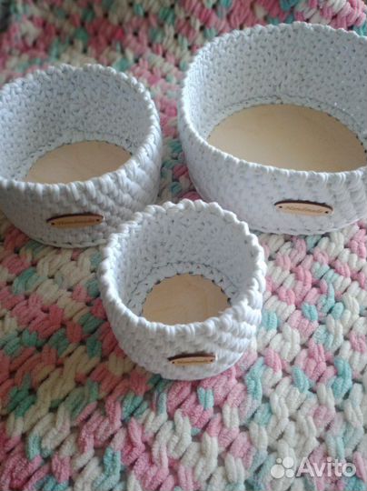 Набор вязаных корзин