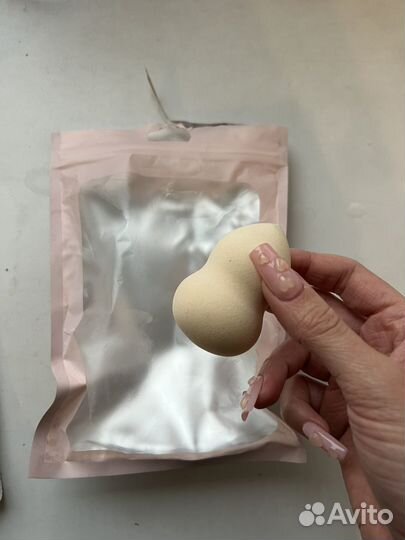 Отдам набор косметики уходовая и декоративная