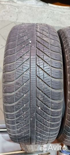 Goodyear Vector 4Seasons 205/50 R17