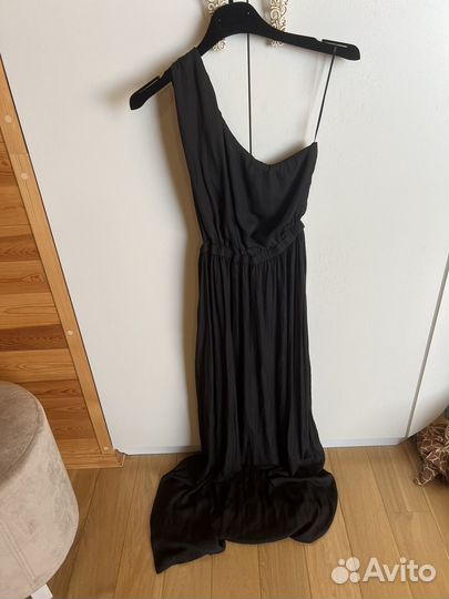 Платье zara новое шелк