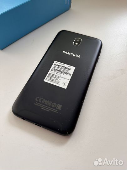 Samsung Galaxy J7 (2017), 3/16 ГБ