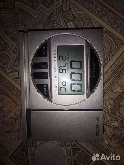 Часы с проекцией фотоаппарат Samsung