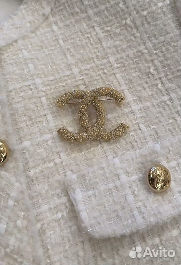 Chanel брошь